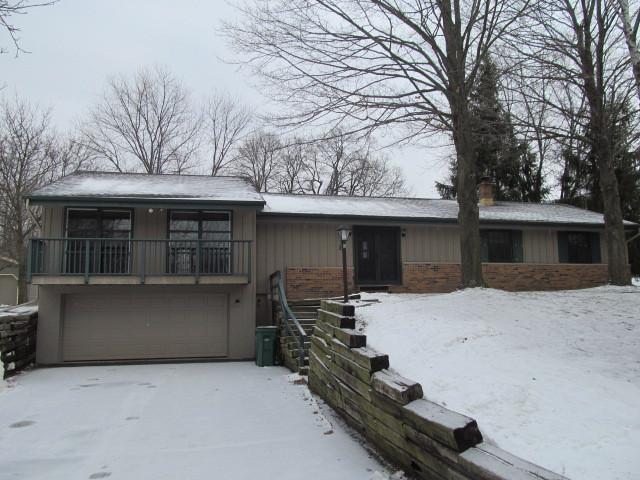 1418 Maple Dr, Richfield, WI 53033
