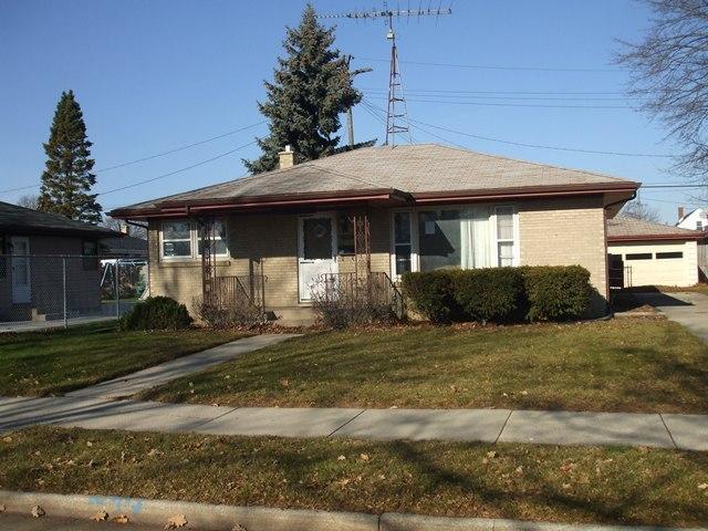 1308 Cedar Creek, Racine, WI 53402