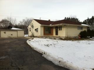 9301 S 92nd St, Franklin, WI 53132