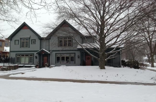 3527 N Prospect Ave, Shorewood, WI 53211