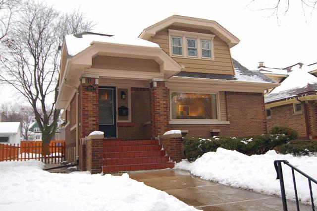 2619 N 75th St, Wauwatosa, WI 53213
