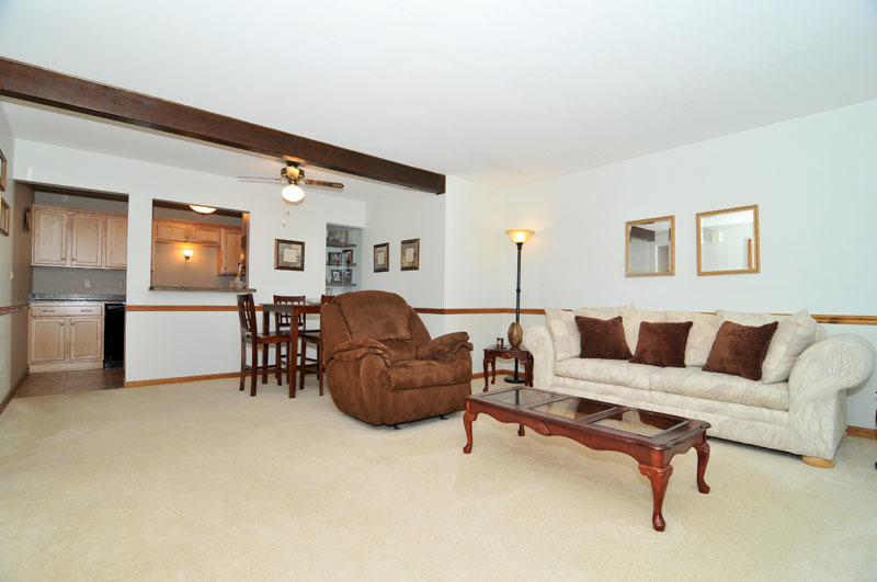 W170N11421 Armada Dr #18, Germantown, WI 53022