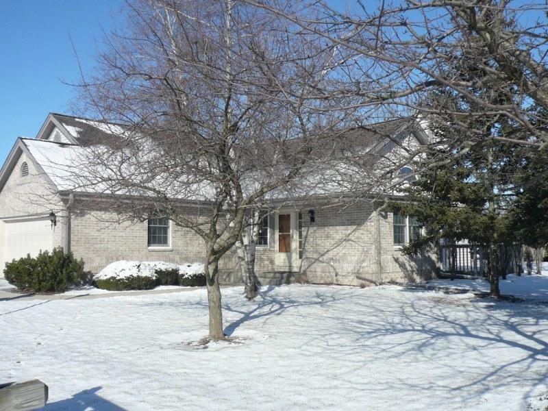 1909 Springbrook #D, Waukesha, WI 53186