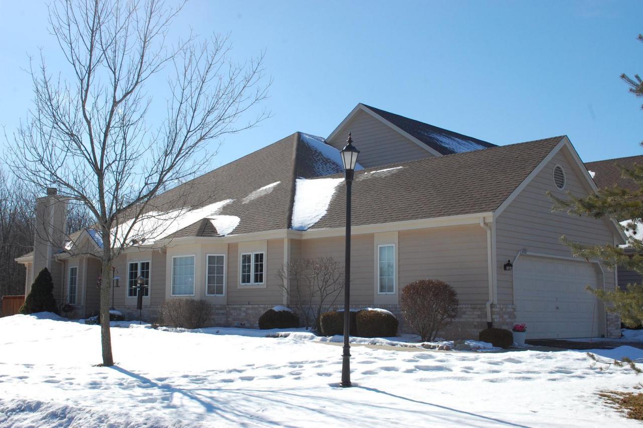 2845 N River Birch Dr. #A, Brookfield, WI 53045