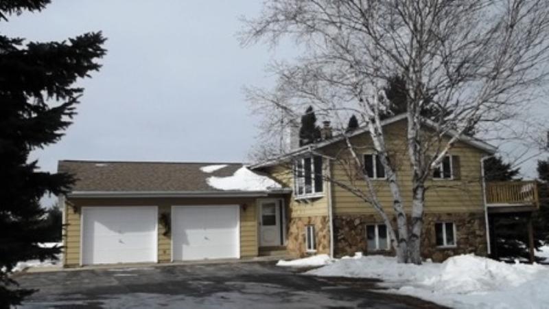 8553 Fillmore Rd, Farmington, WI 53021