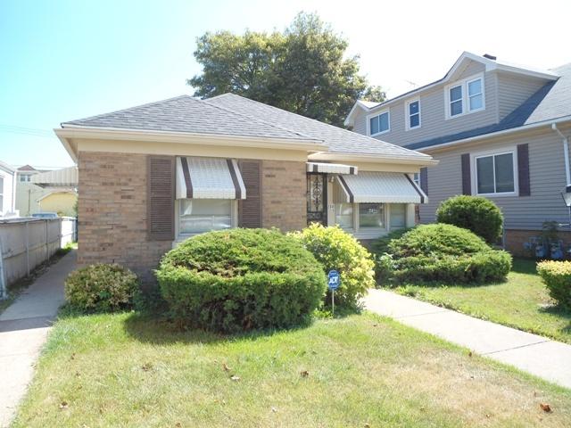 2045 Howe St, Racine, WI 53403