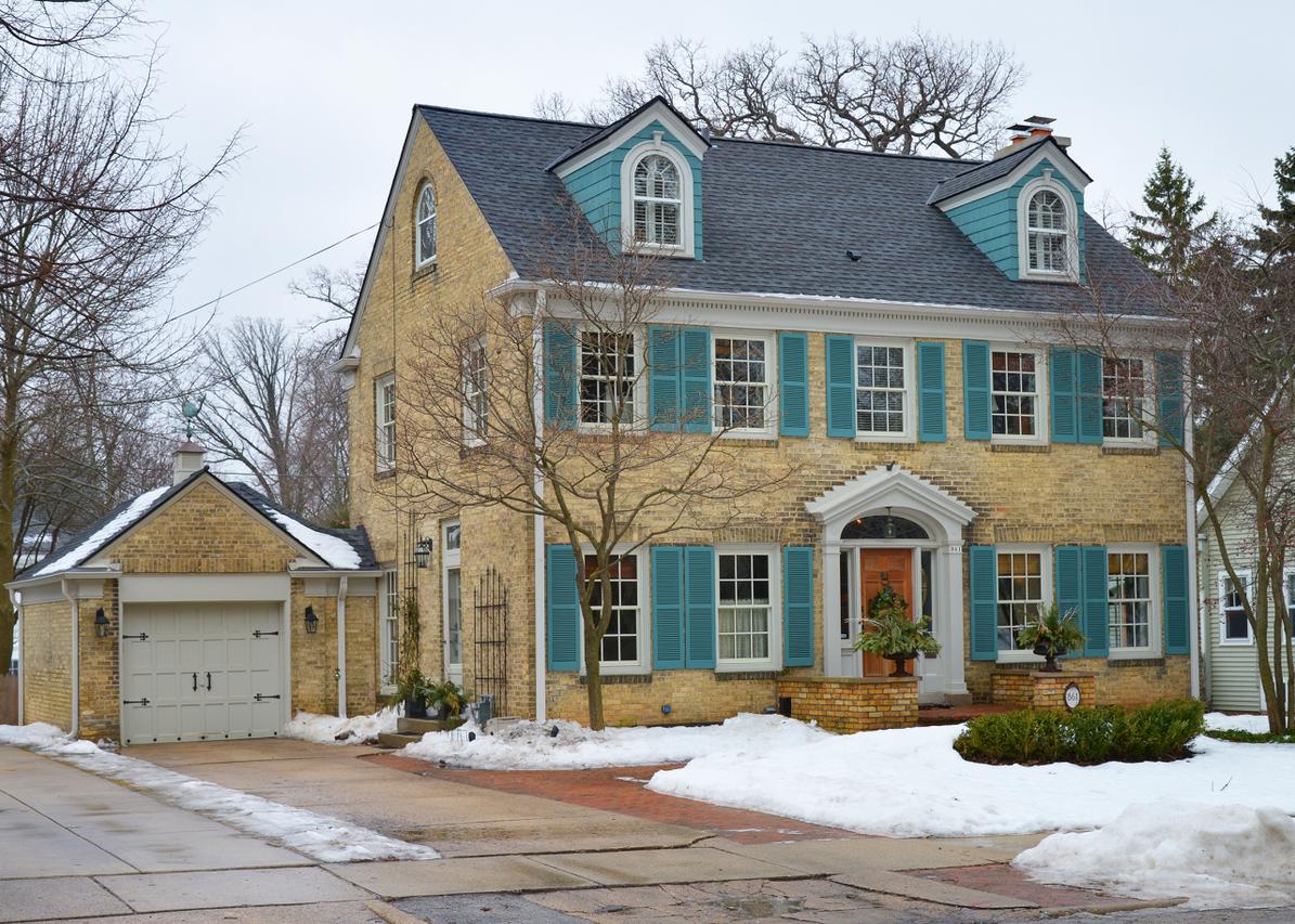 861 E Glen Ave, Whitefish Bay, WI 53217
