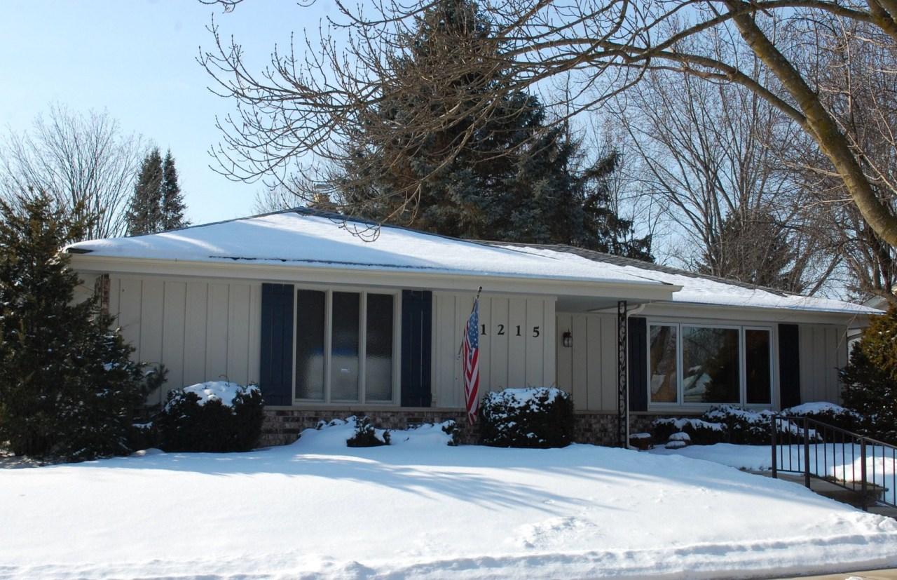 1215 School Dr, Waukesha, WI 53189