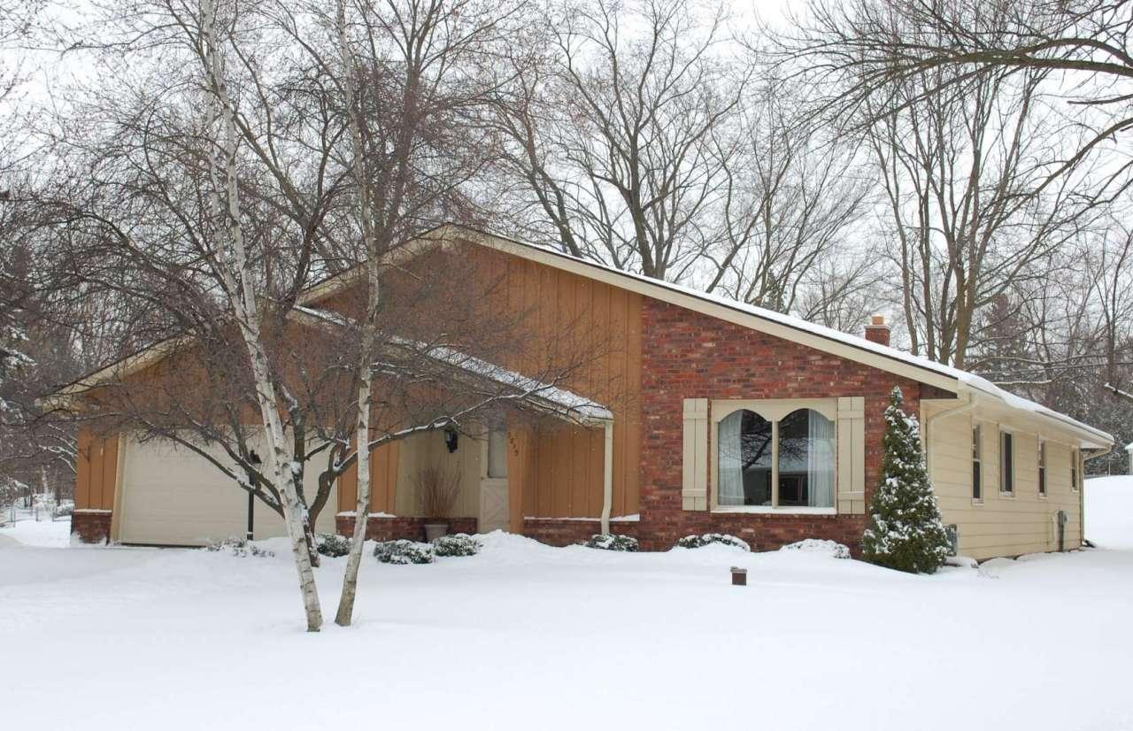 13815 W Prospect Dr., New Berlin, WI 53151