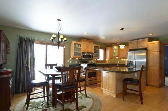 7362 S 39th Ct, Franklin, WI 53132