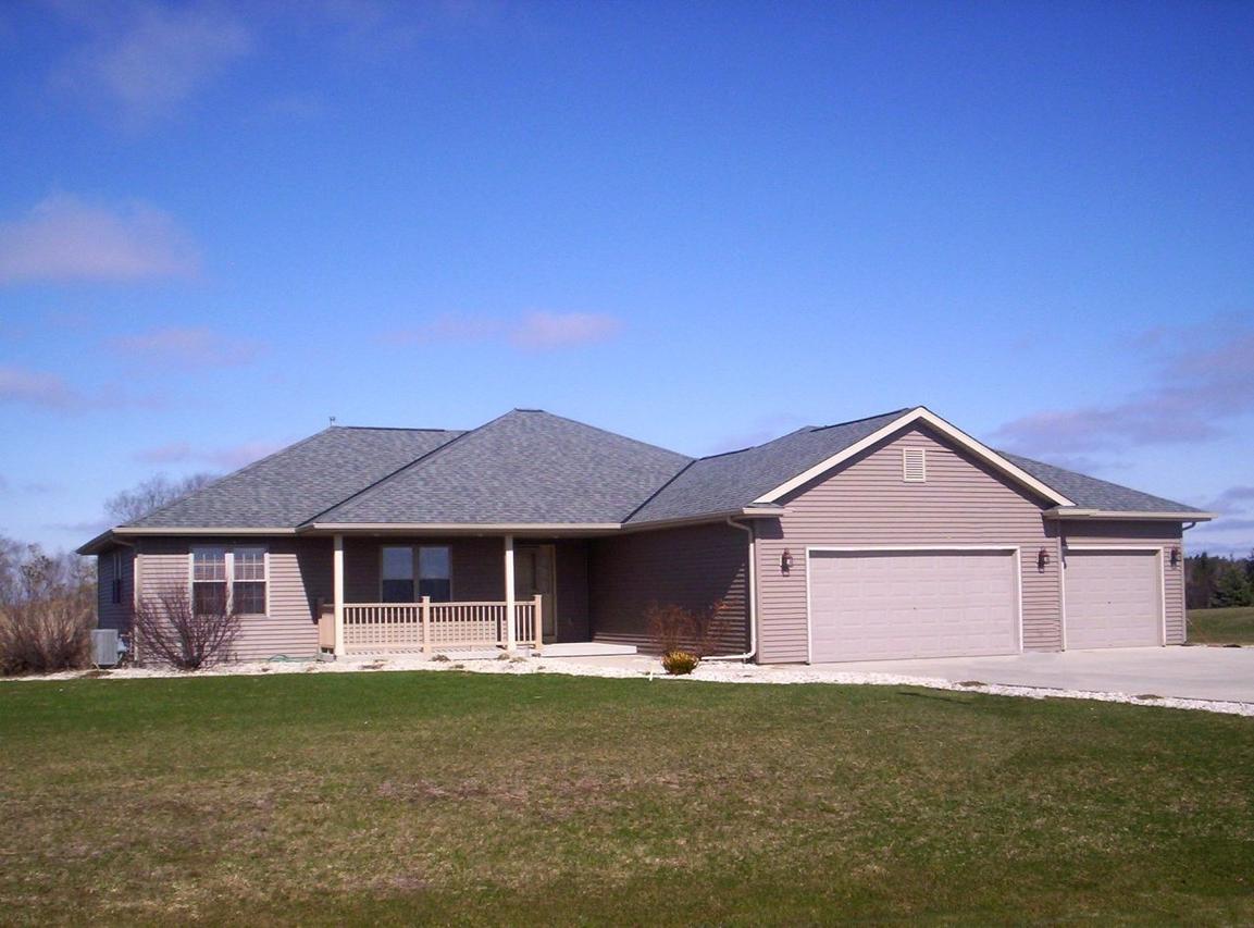 N4625 Hazelwood Rd, Hustisford, WI 53034