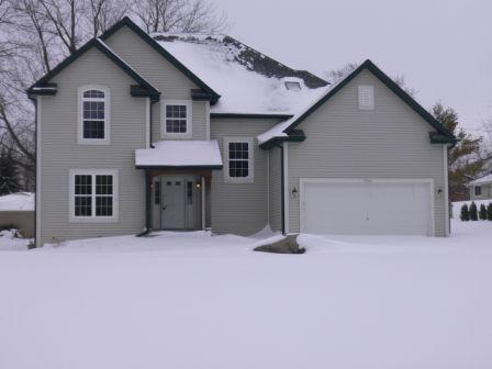 13555 W Radisson Dr, New Berlin, WI 53151