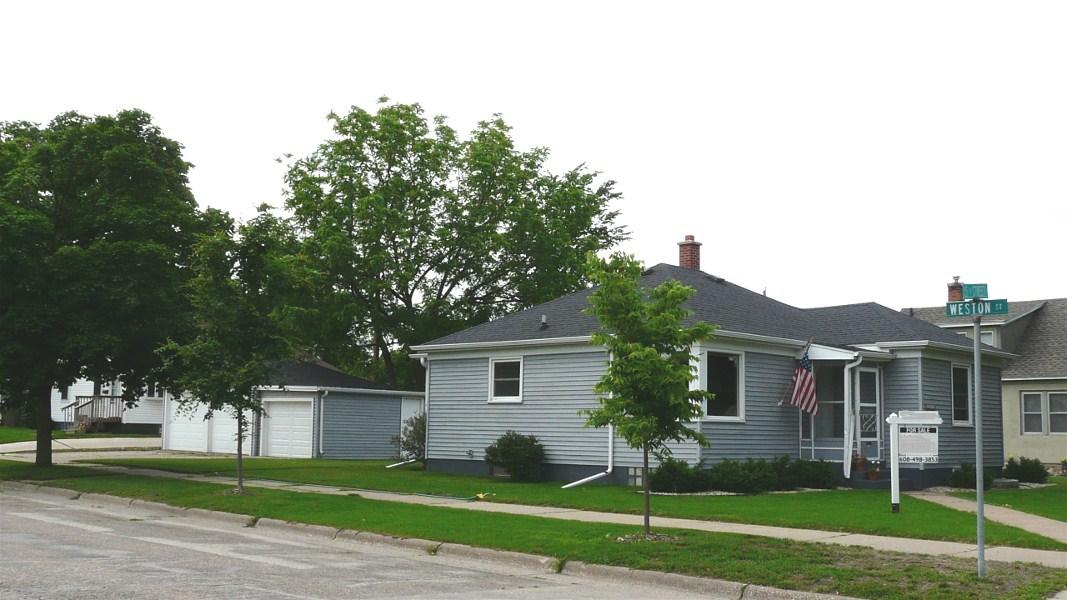 2024 15th St, La Crosse, WI 54601