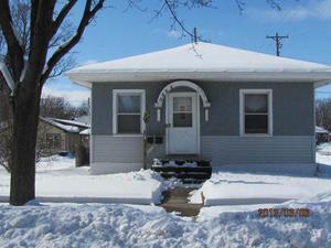 2337 Wood St, La Crosse, WI 54603