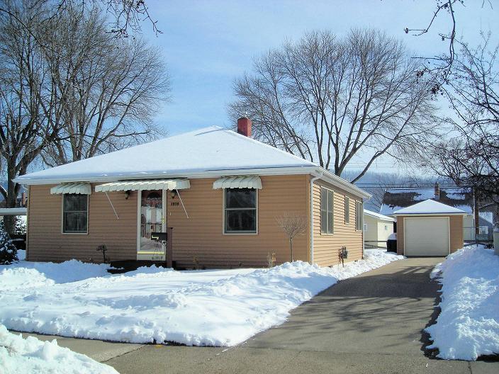 1919 22nd St, La Crosse, WI 54601