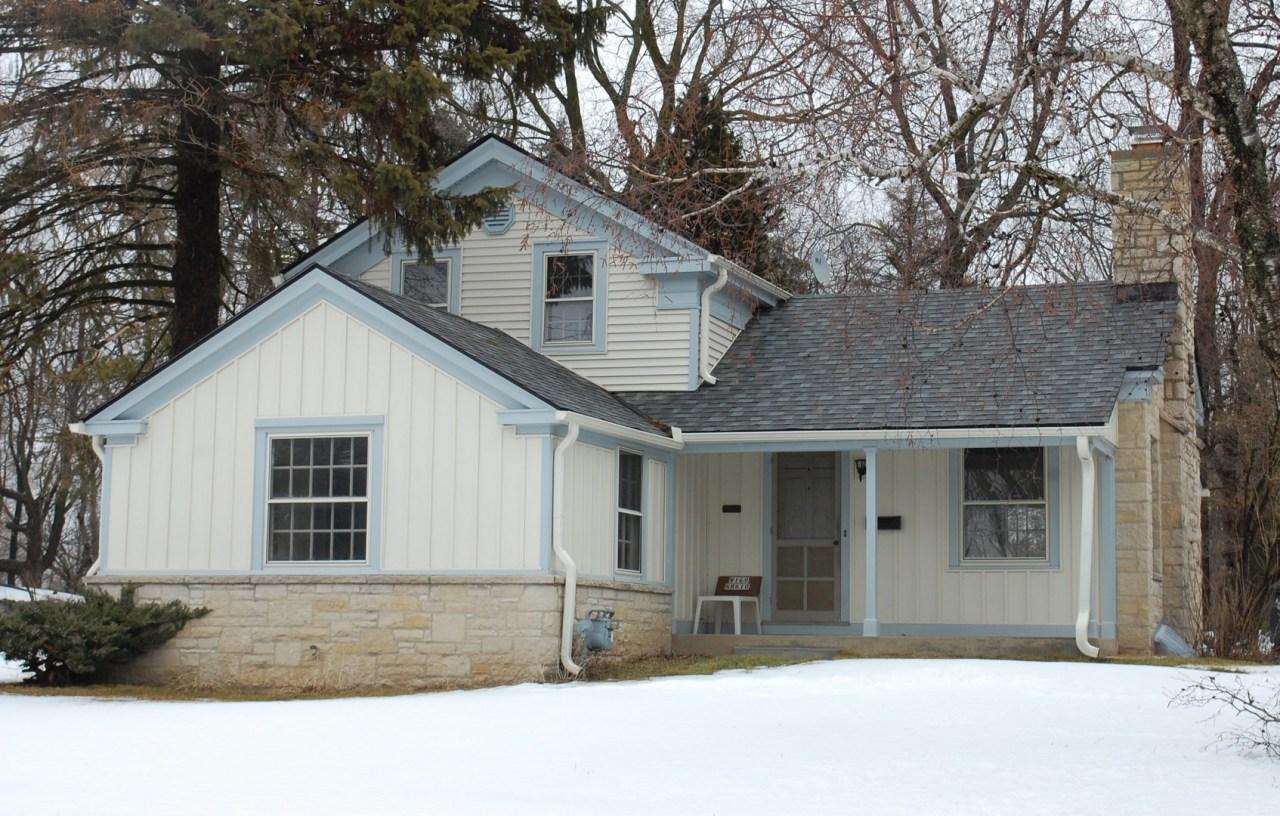 W169N8610 Sheridan Dr., Menomonee Falls, WI 53051