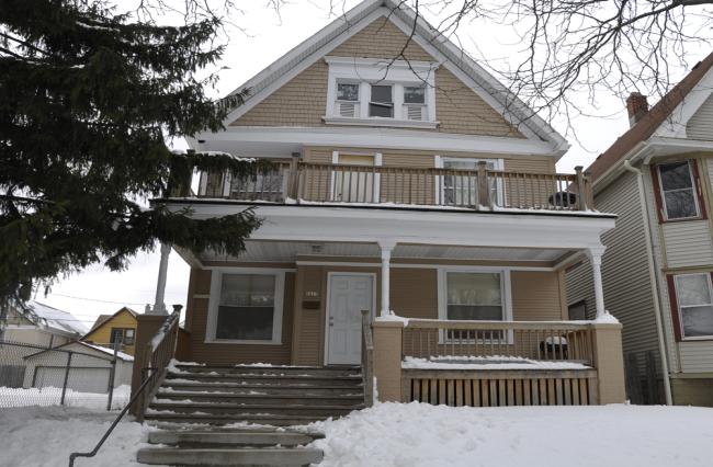 2413 N 33rd St, Milwaukee, WI 53210