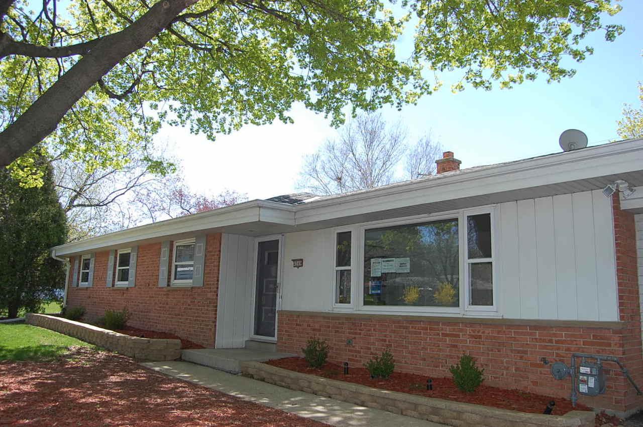 4549 N Parkside Ct, Wauwatosa, WI 53225