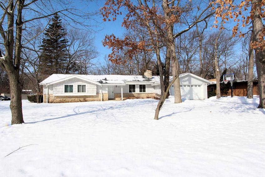 1605 N 120th St., Wauwatosa, WI 53226