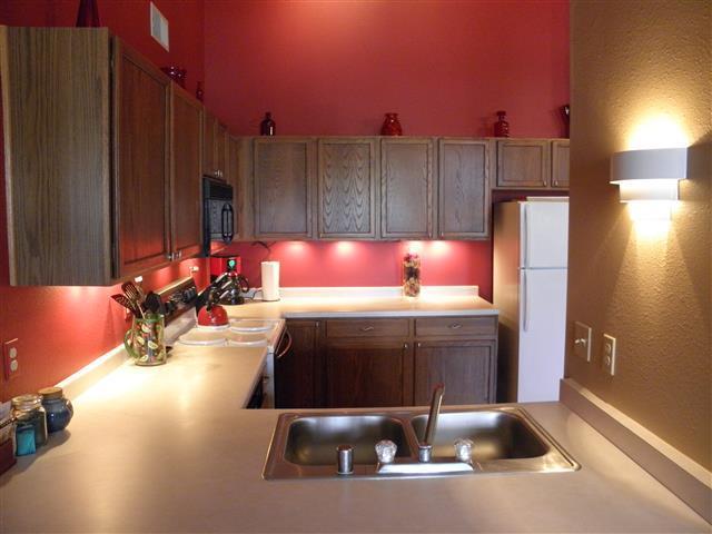 W240N2520 E Parkway Meadow Cir. #5, Pewaukee, WI 53072