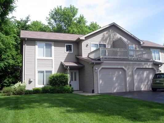 685 N Cogswell Dr #3, Silver Lake, WI 53170