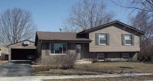 N89W15460 Cleveland Ave, Menomonee Falls, WI 53051