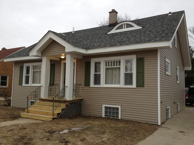 1614 75th St, Kenosha, WI 53143