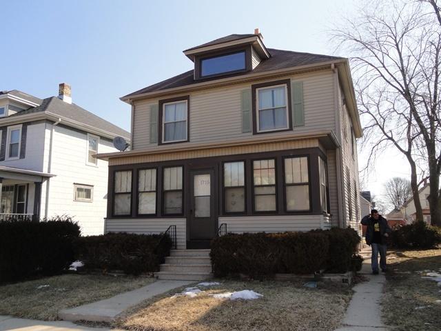 1715 Grange Ave, Racine, WI 53405