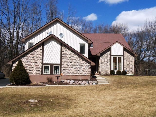 11938 Fox River, Randall, WI 53181