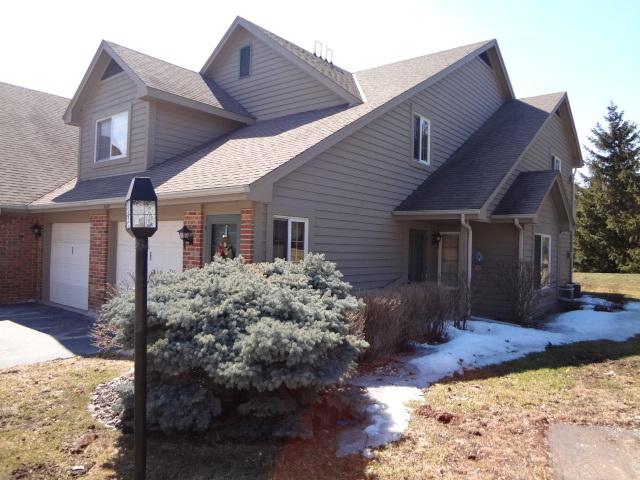 18695 Brookfield Lake #36, Brookfield, WI 53045