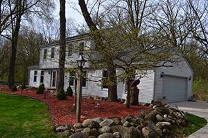 221 N Taliesin Rd, Wales, WI 53183
