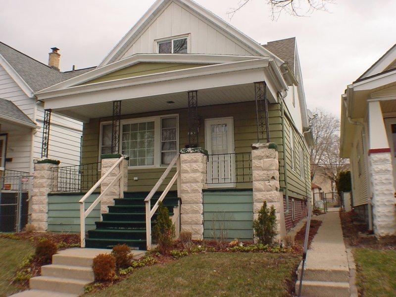 2350 S 34th St, Milwaukee, WI 53215