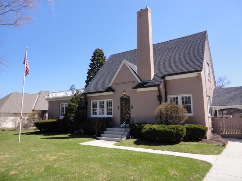 3429 N Main St, Racine, WI 53402