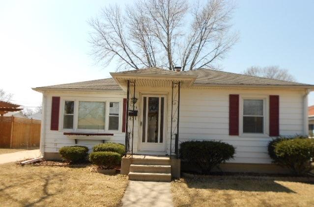 5226 37th Ave, Kenosha, WI 53144