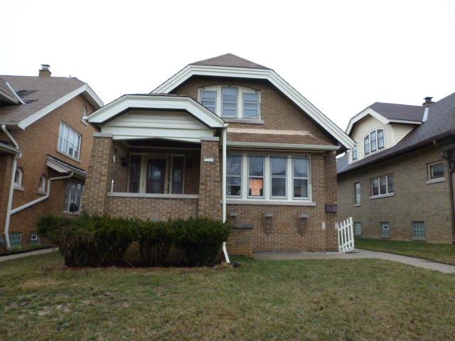 3360 S 12th St, Milwaukee, WI 53215