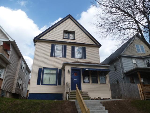 2516 N Palmer Ave, Milwaukee, WI 53212