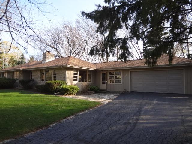 711 W Laramie Ln, Bayside, WI 53217