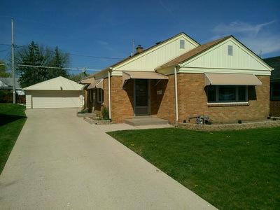 2911 S 51st St, Milwaukee, WI 53219