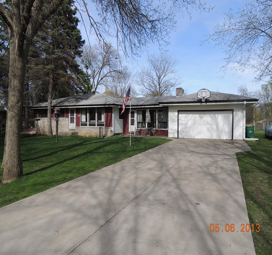 2334 S Meadowmere Pkwy., New Berlin, WI 53151