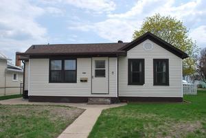 926 Redfield, La Crosse, WI 54601