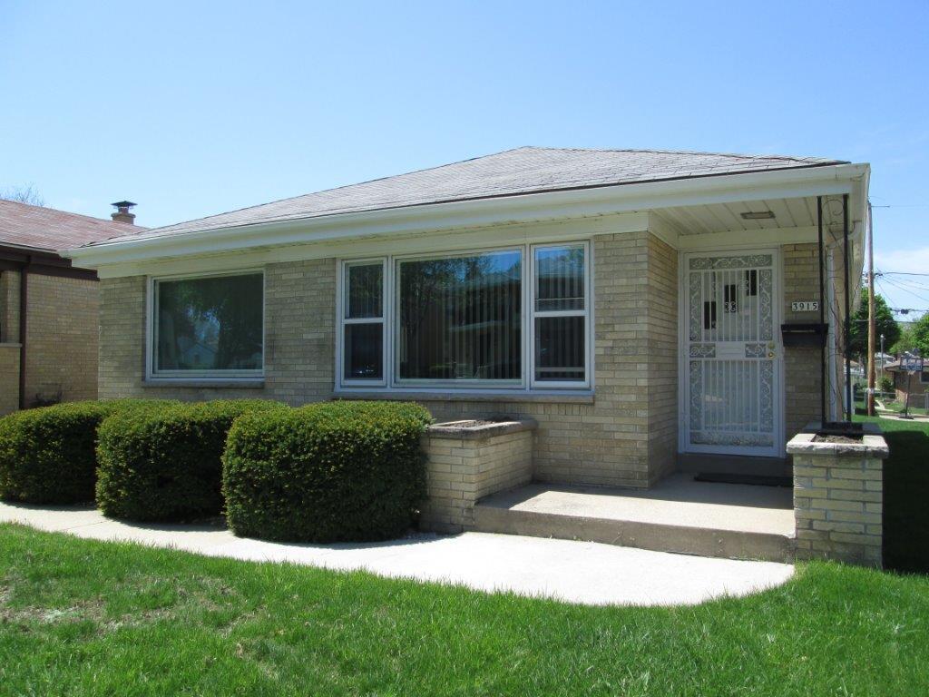 3915 N 61st St, Milwaukee, WI 53216