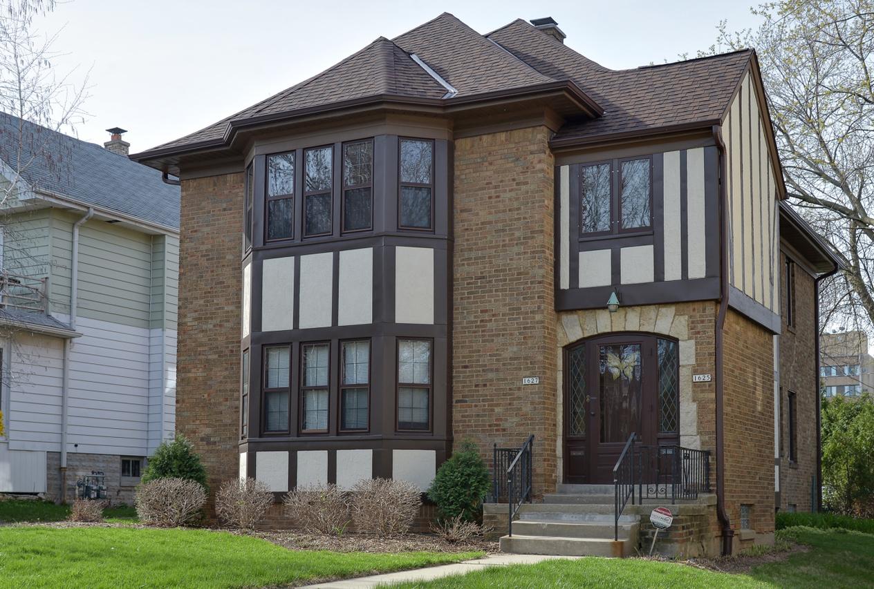 1625 E Newton Ave. #1627, Shorewood, WI 53211