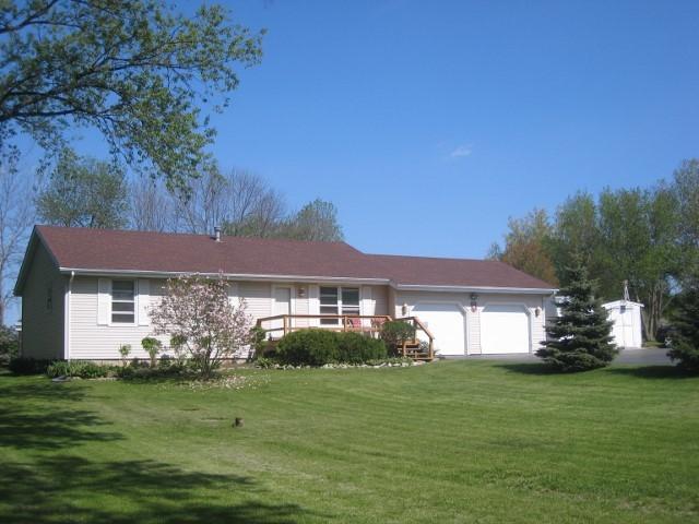 12615 344th Ave, Randall, WI 53181