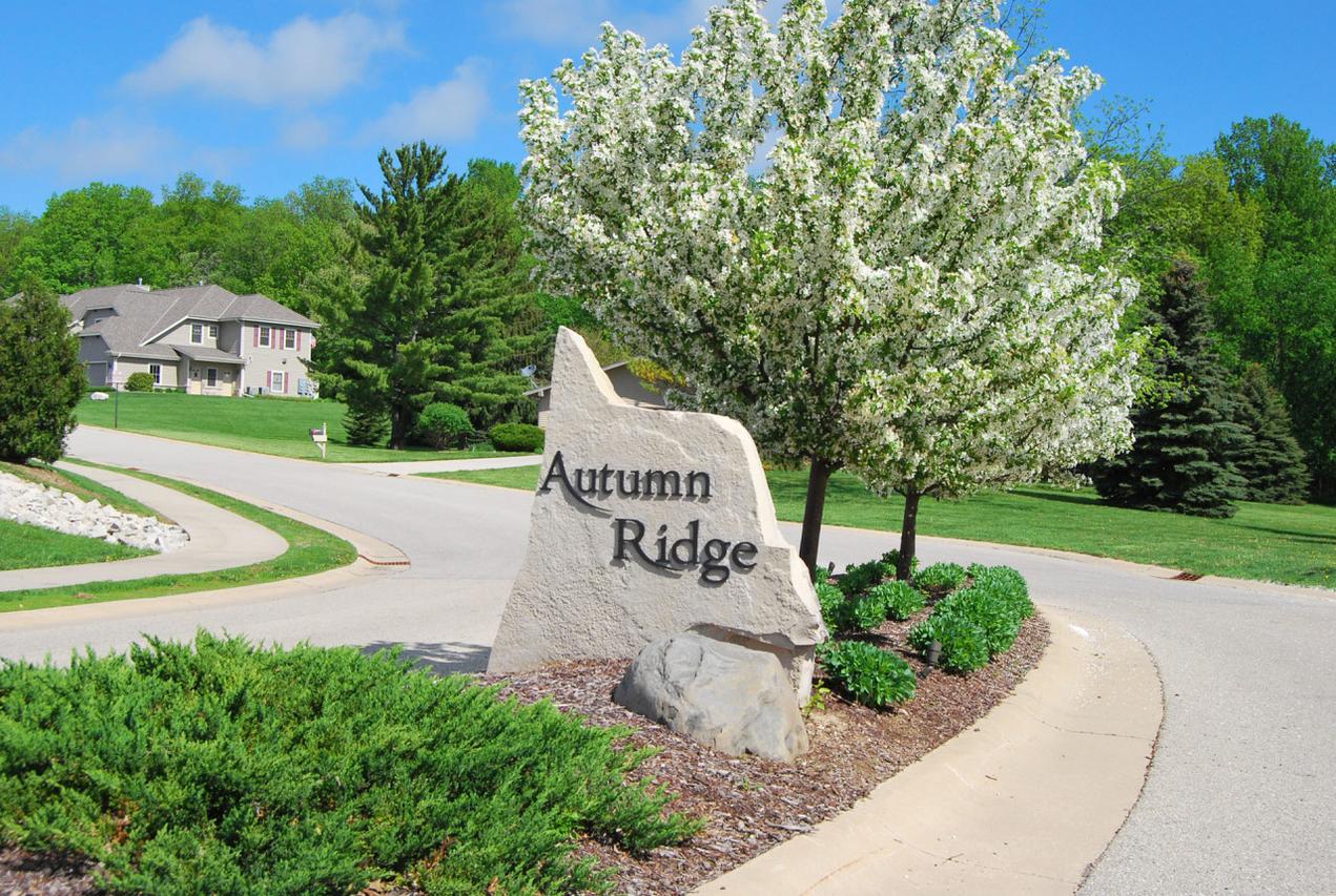 944 Autumn Ridge, Hartford, WI 53027