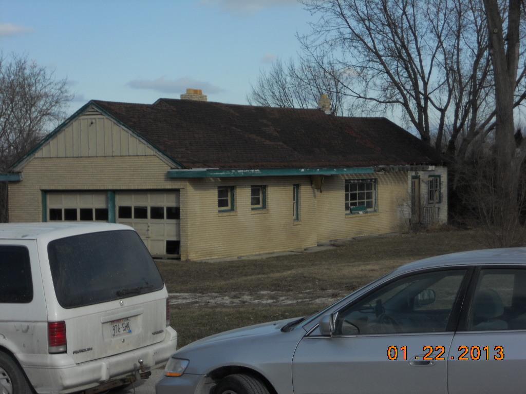 21130 Gumina Rd, Brookfield, WI 53072