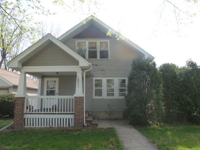 939 Genesee St, Waukesha, WI 53186