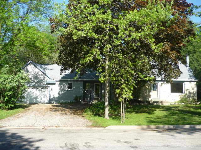 4570 N 103rd St., Wauwatosa, WI 53225