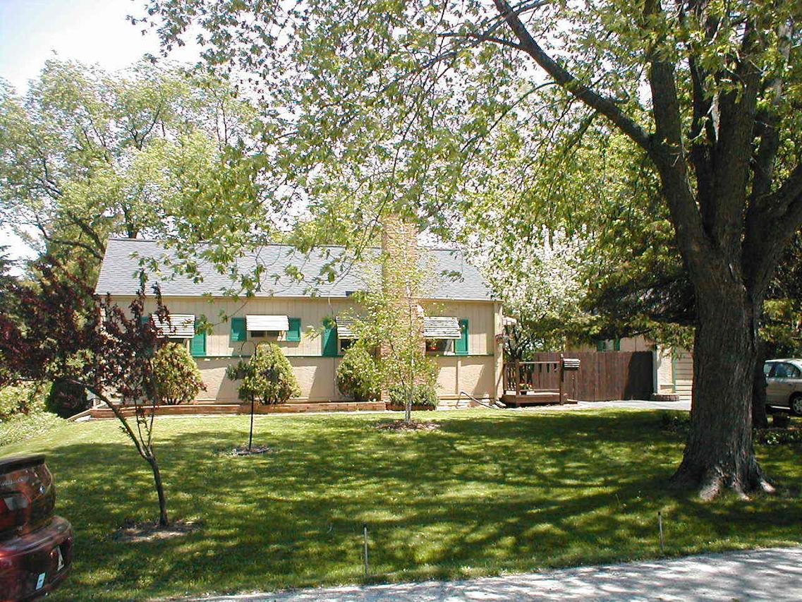 5722 S 113th St., Hales Corners, WI 53130