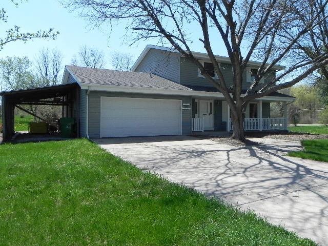 S77W23205 Woodland Ct, Vernon, WI 53103