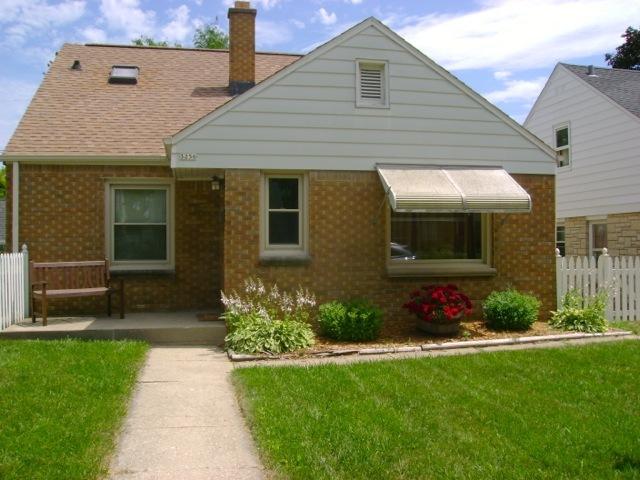 3256 N 80th St., Milwaukee, WI 53222